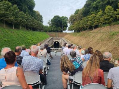 Christmas Offer: Guided cruises on the Sa�ne river!